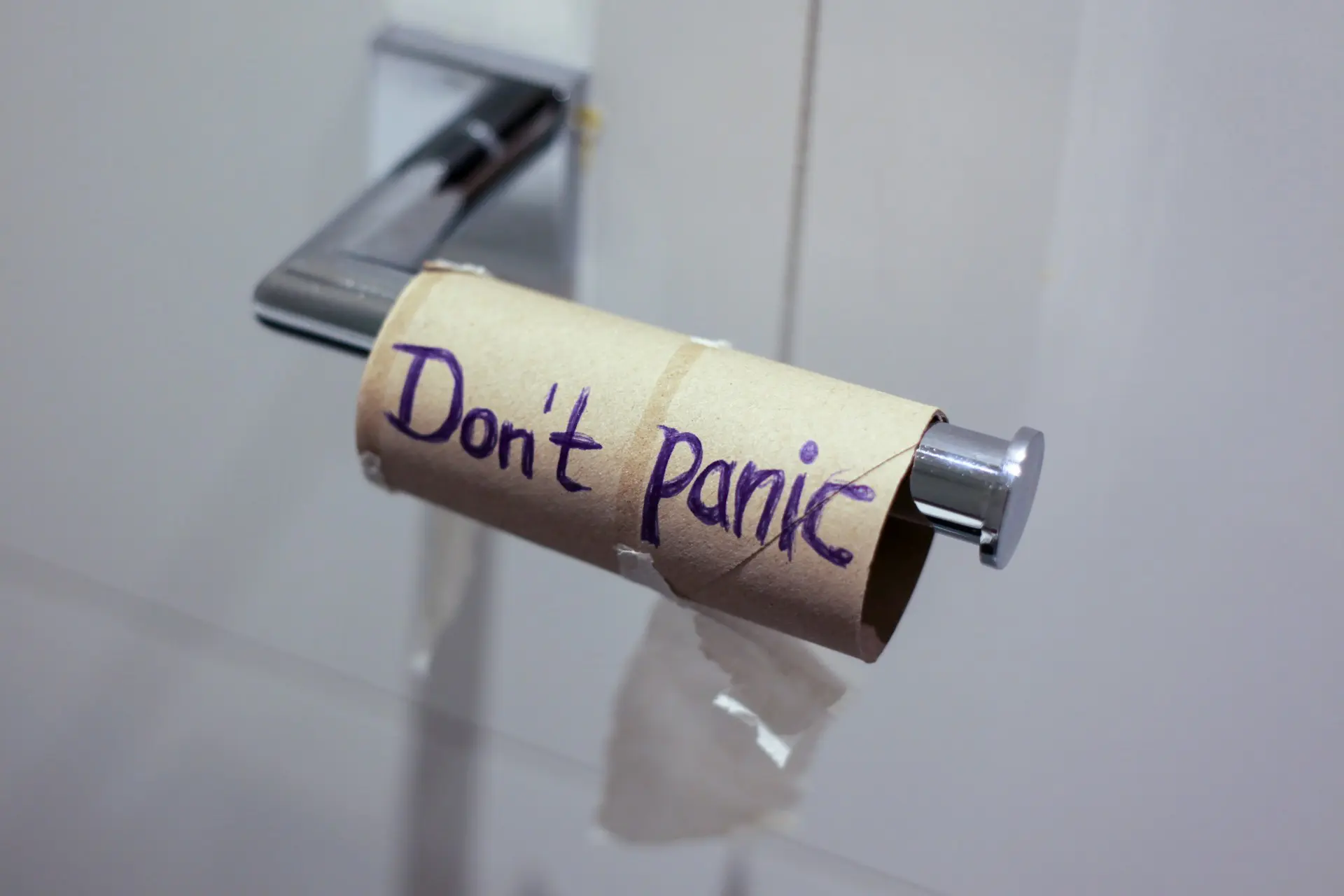 Bidet-vs.-Toilet-Paper-Which-Is-Better-for-You-and-the-Environment