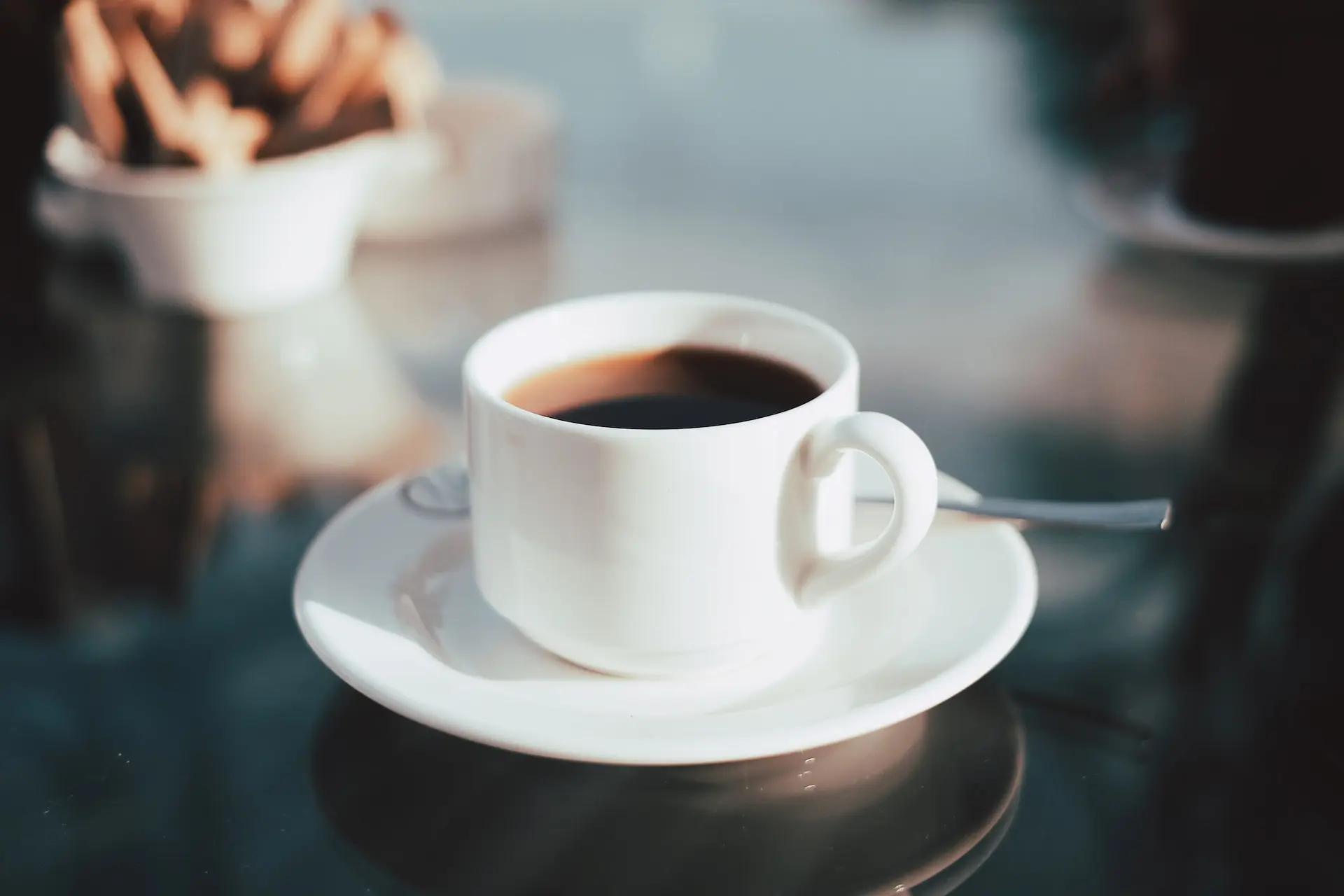 Sustainable-Coffee-Packaging-From-Reusable-Bags-to-Cups-You-Can-Eat