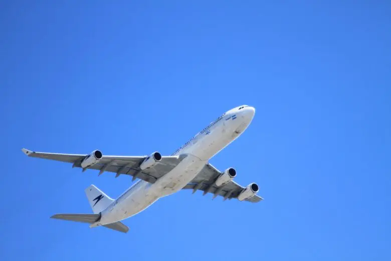 airplane_1548435396-e1548435419720