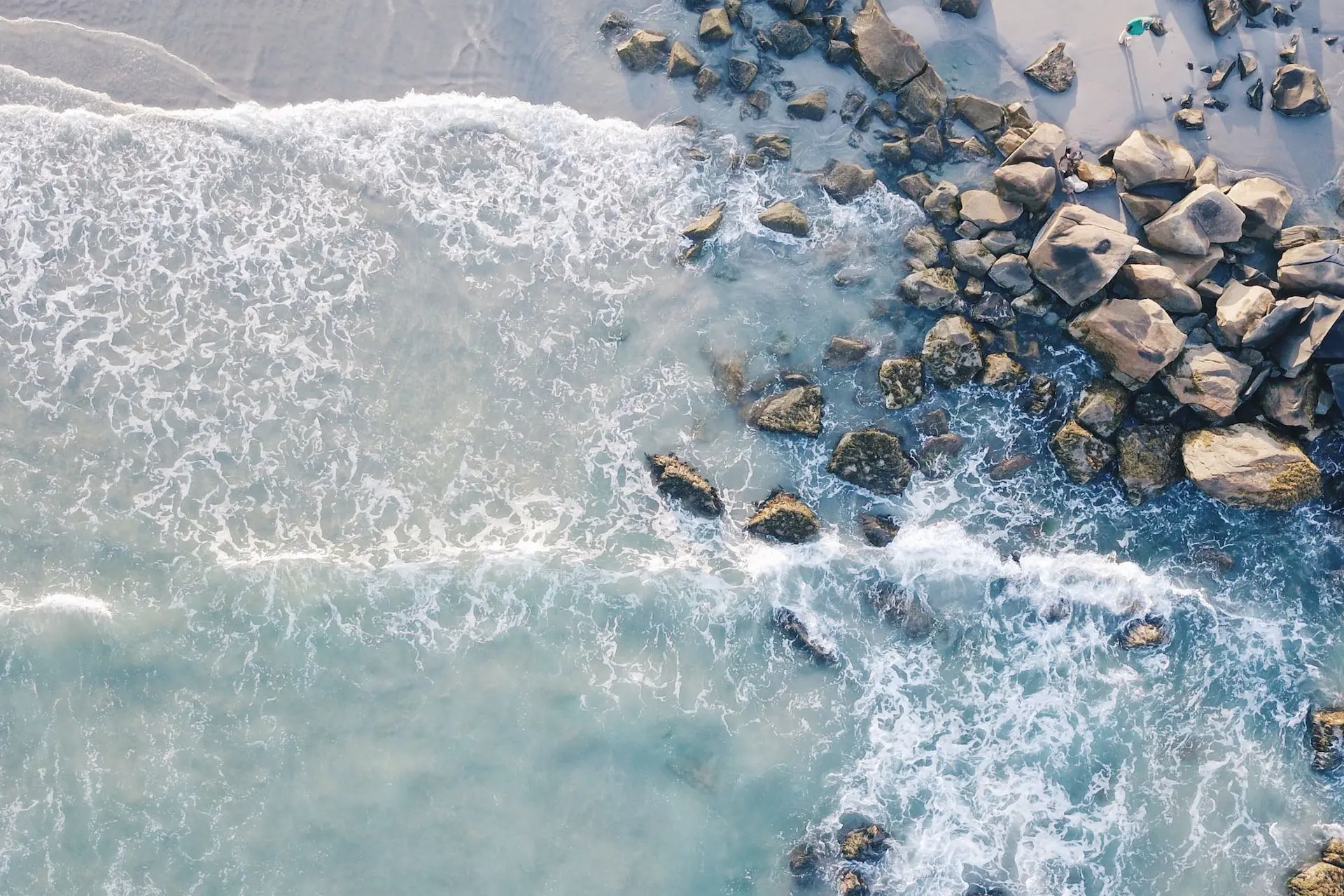 resized_ruth-troughton-MenMX04sh_A-unsplash