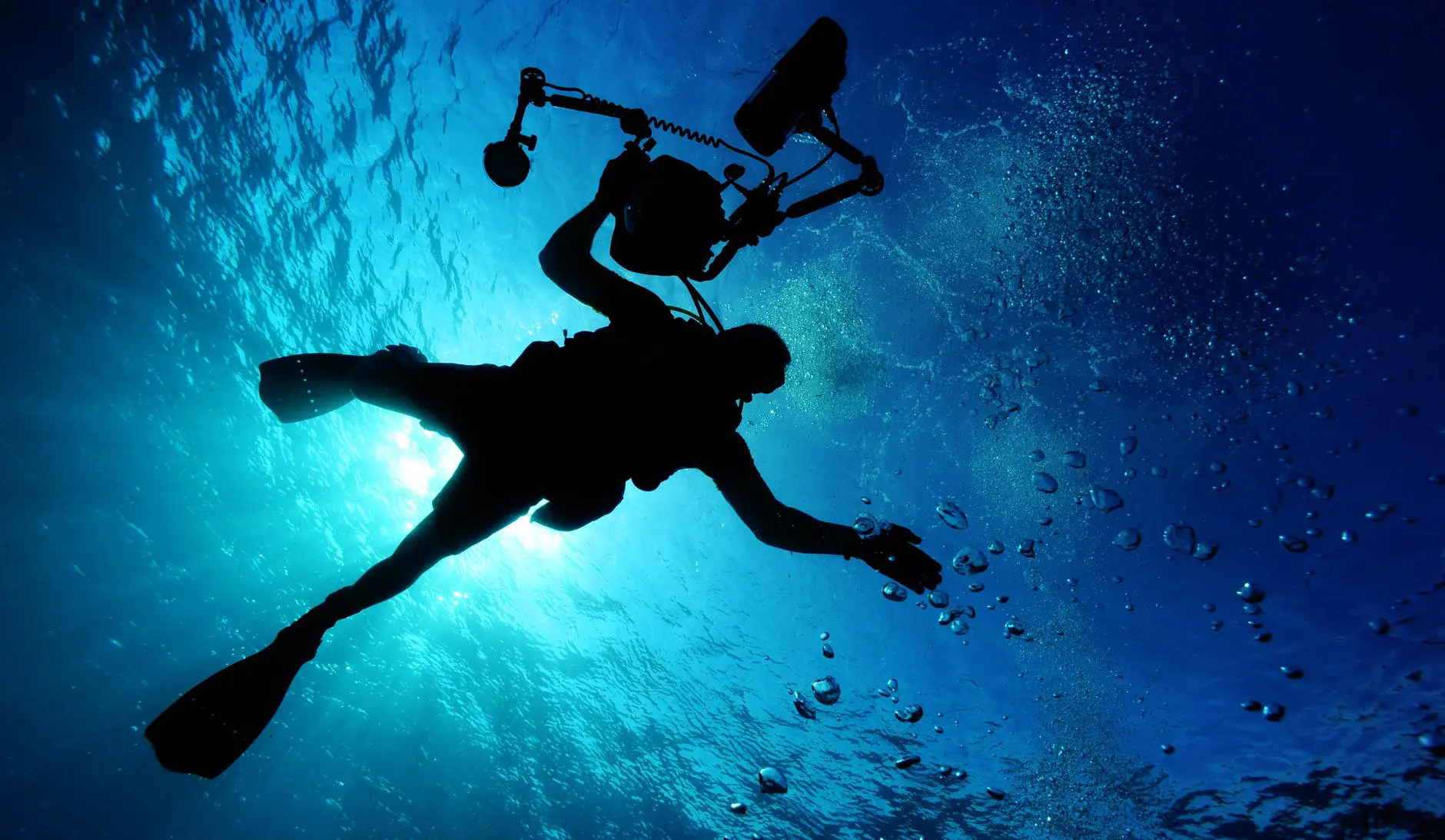 sea-ocean-water-light-73759