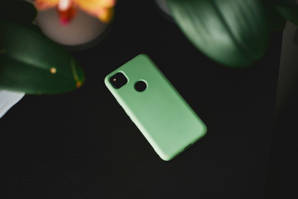 Compostable phone cases reduce the use of plastics