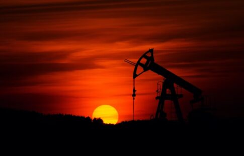 why is oil a nonrenewable resource
