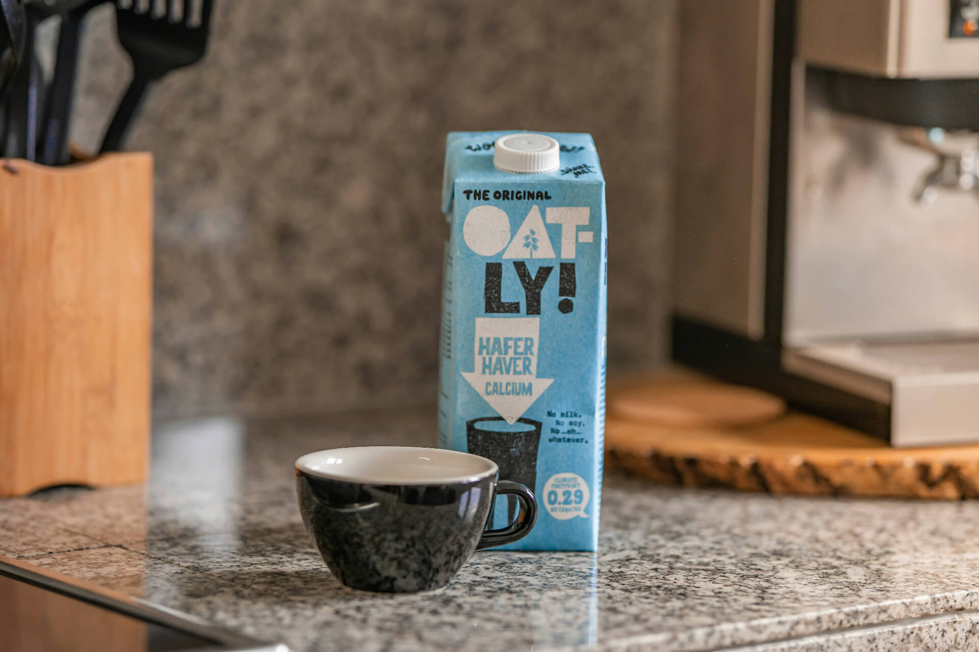 oatly oat milk container