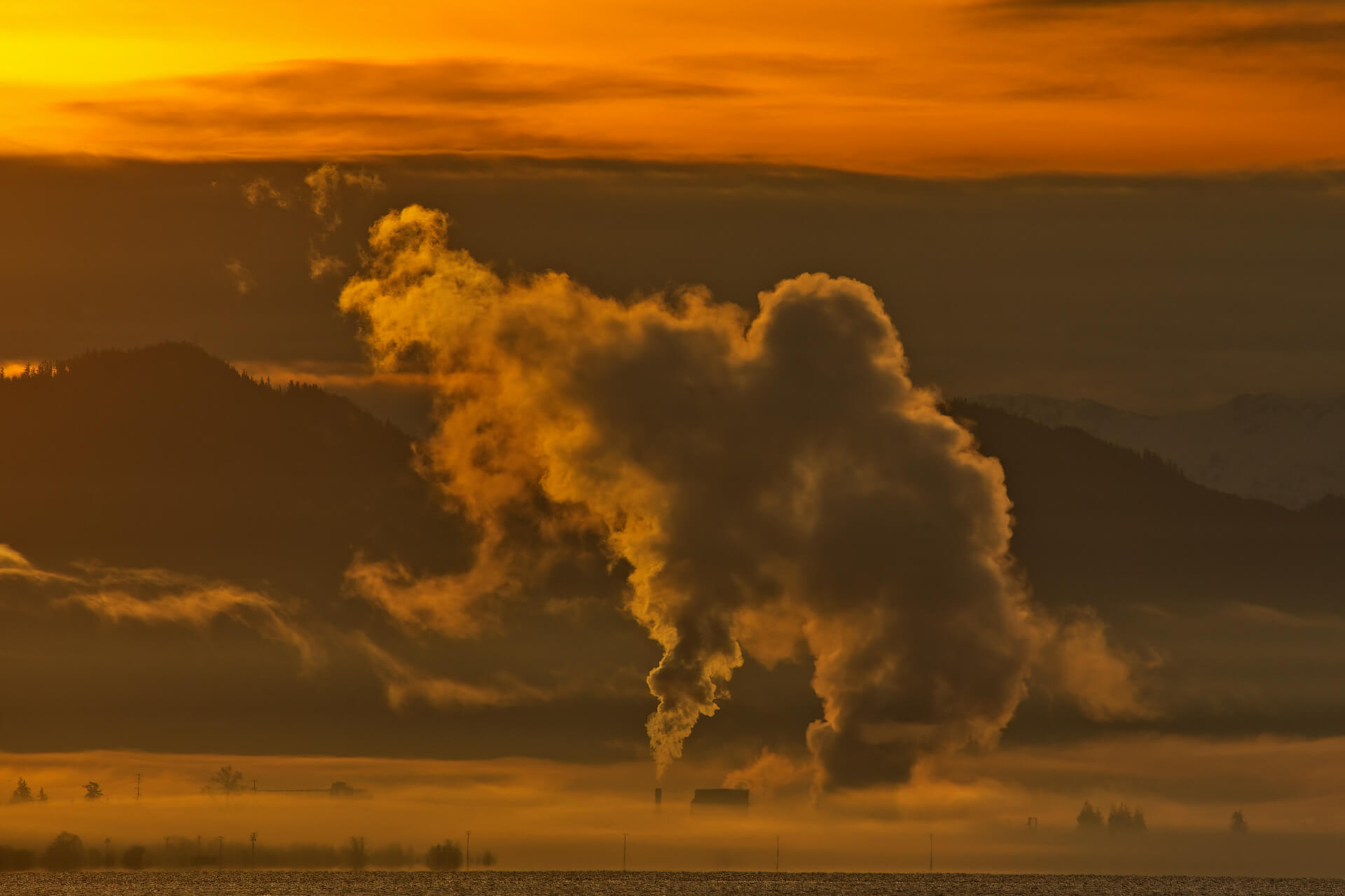 smoke air pollution during sunset