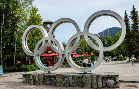 Olympic rings statue