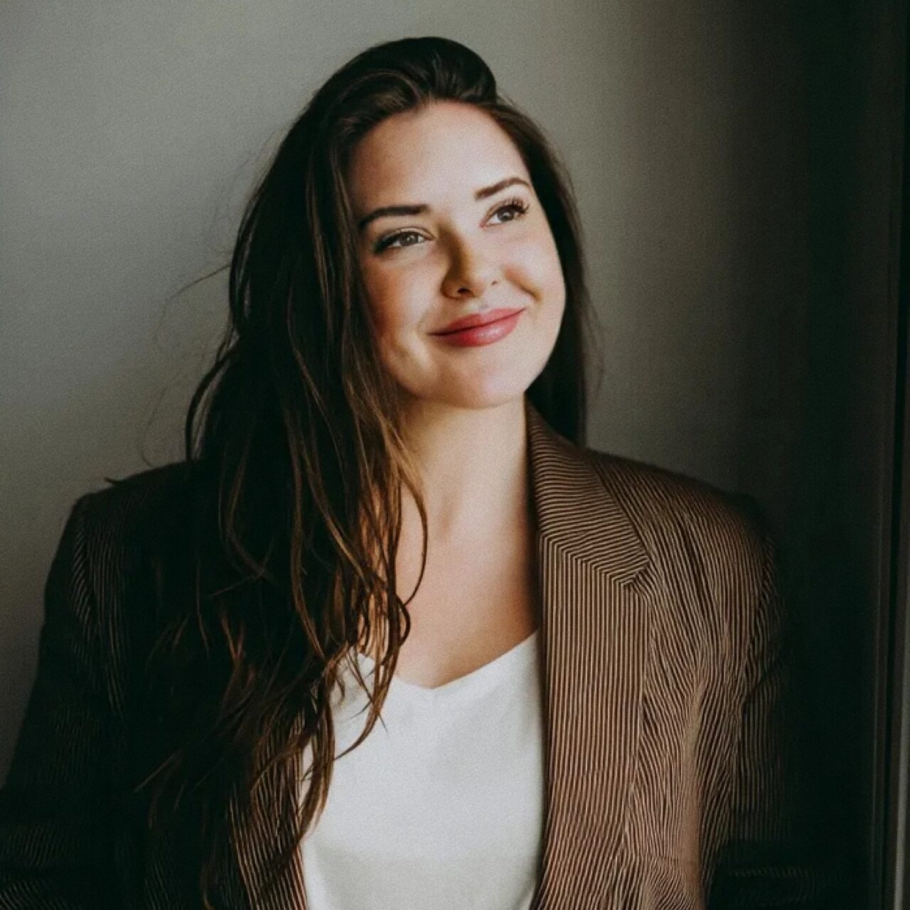 Grace Headshot 1