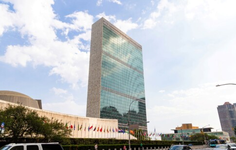 united nations building in nyc with nation flags